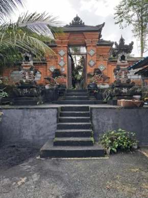 Wisuda Guest House